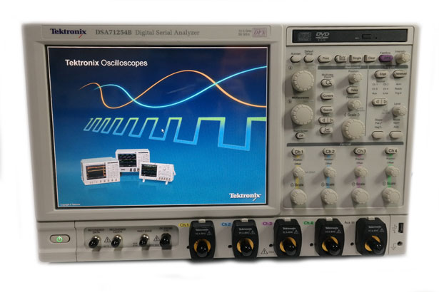 Tektronix/Oscilloscope Digital/DSA71254B