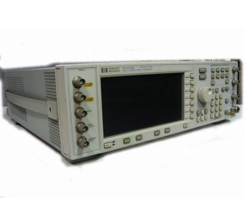 Agilent/HP/Signal Generator/E4432B/1E5/UND/UN5