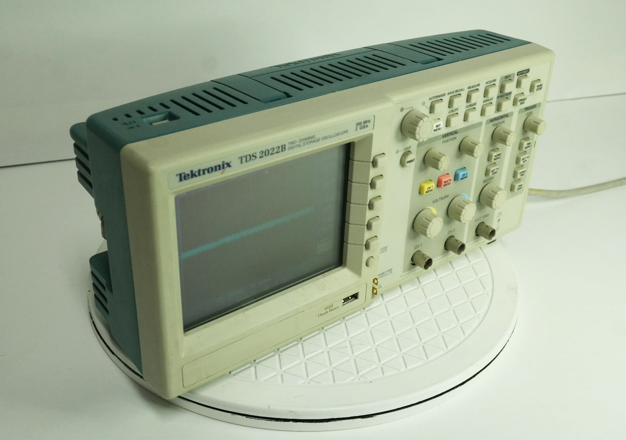 Tektronix/Oscilloscope Digital/TDS2022B