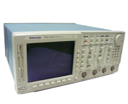 Tektronix/Oscilloscope Digital/TDS640A/13/1F/2F